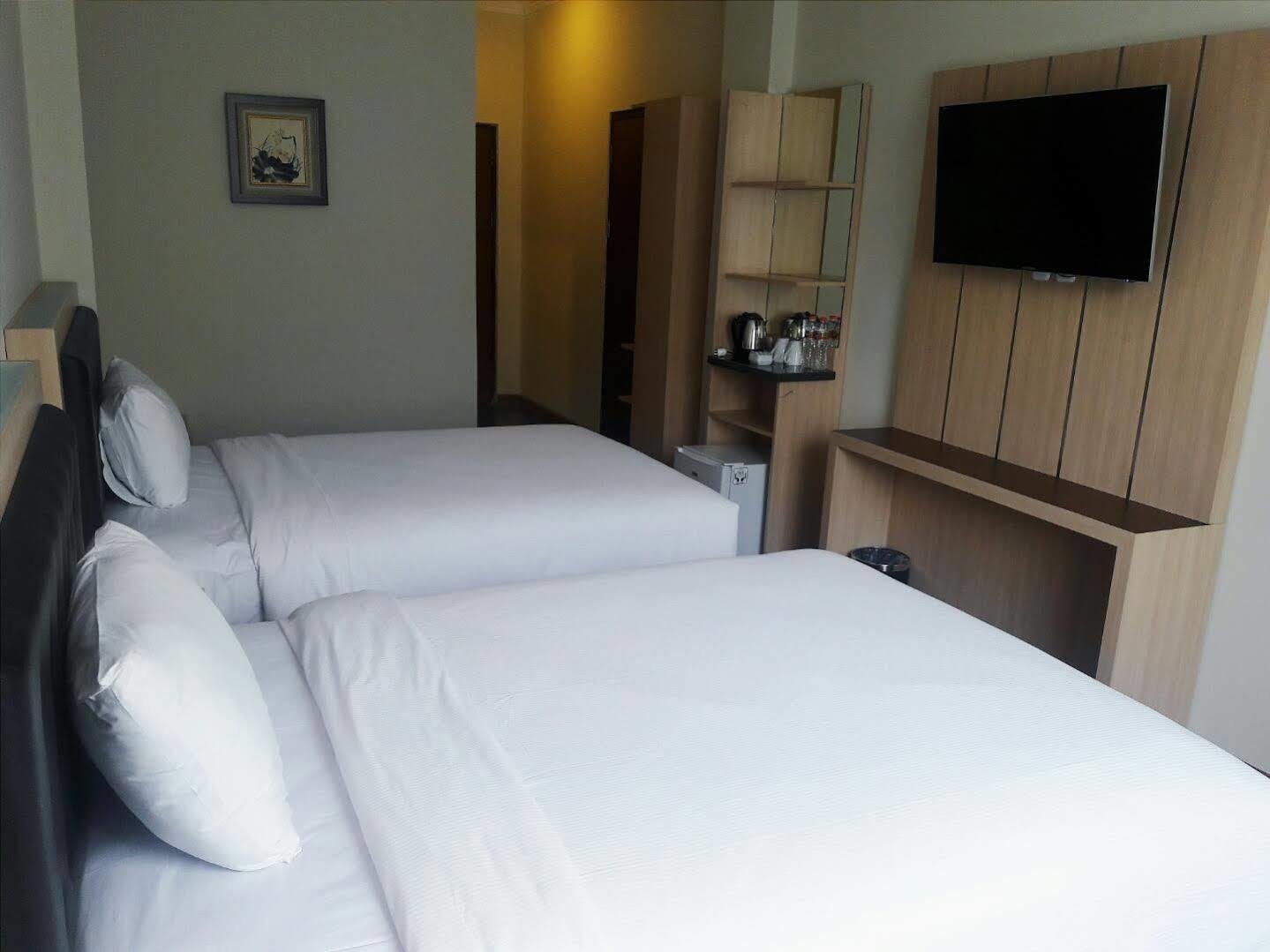 d'Salvatore Boutique Hotel Yogyakarta Maguwo Extérieur photo