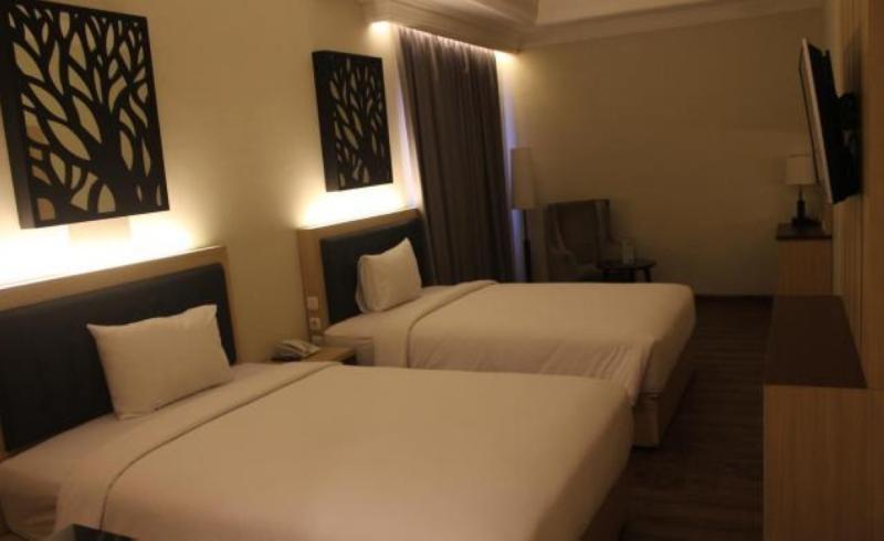 d'Salvatore Boutique Hotel Yogyakarta Maguwo Extérieur photo